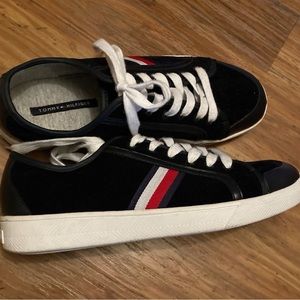 TOMMY HILFIGER sneakers